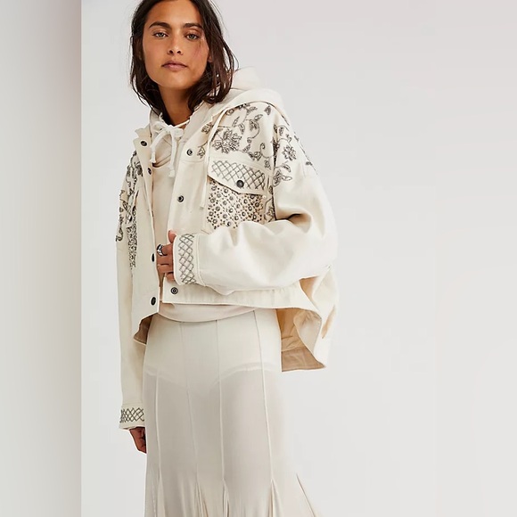 NWT We The Free Moonlight Hooded Denim Jacket!! XS🔥 - Picture 4 of 9